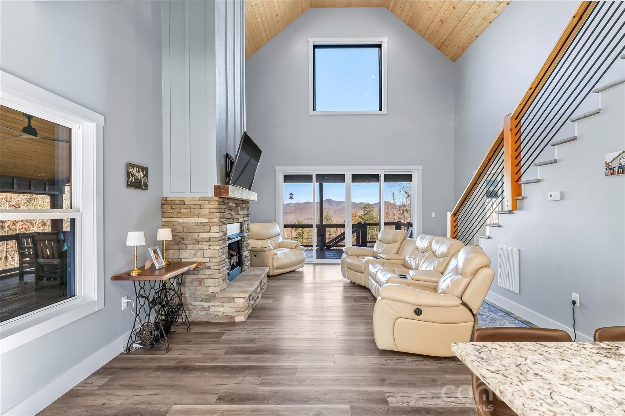 Grandview Peaks - Residential