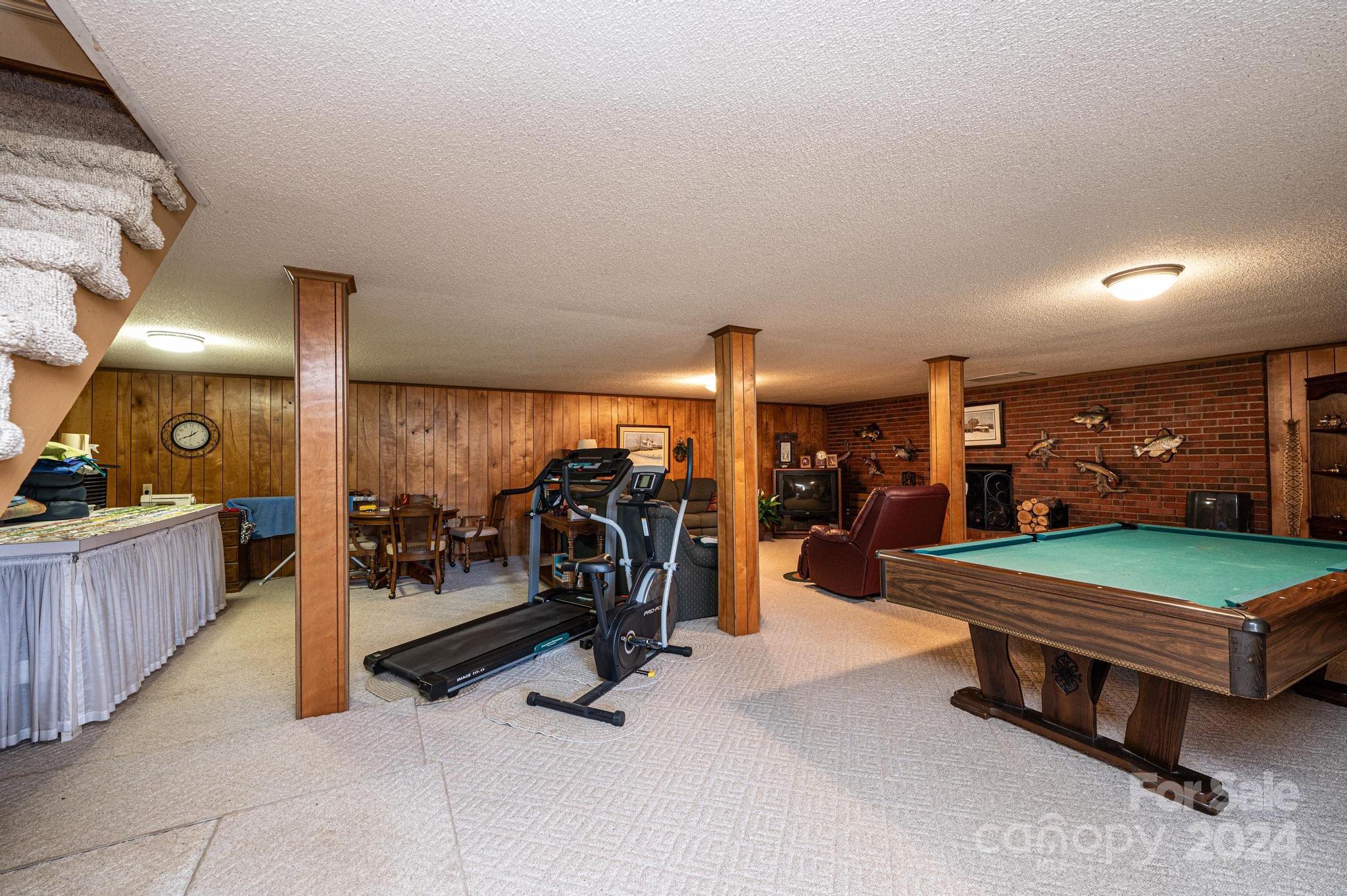 Sides Estate - Residential