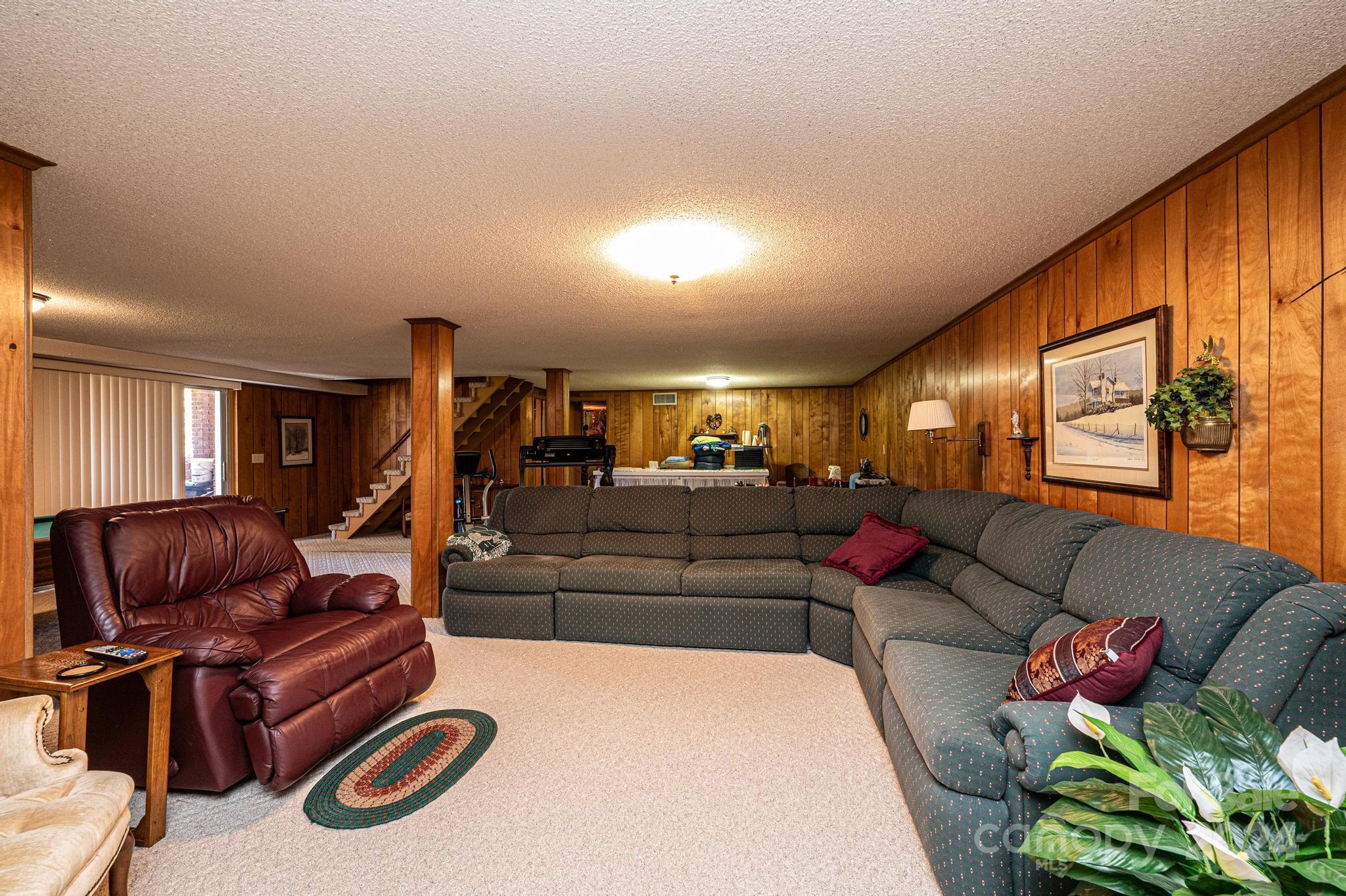 Sides Estate - Residential