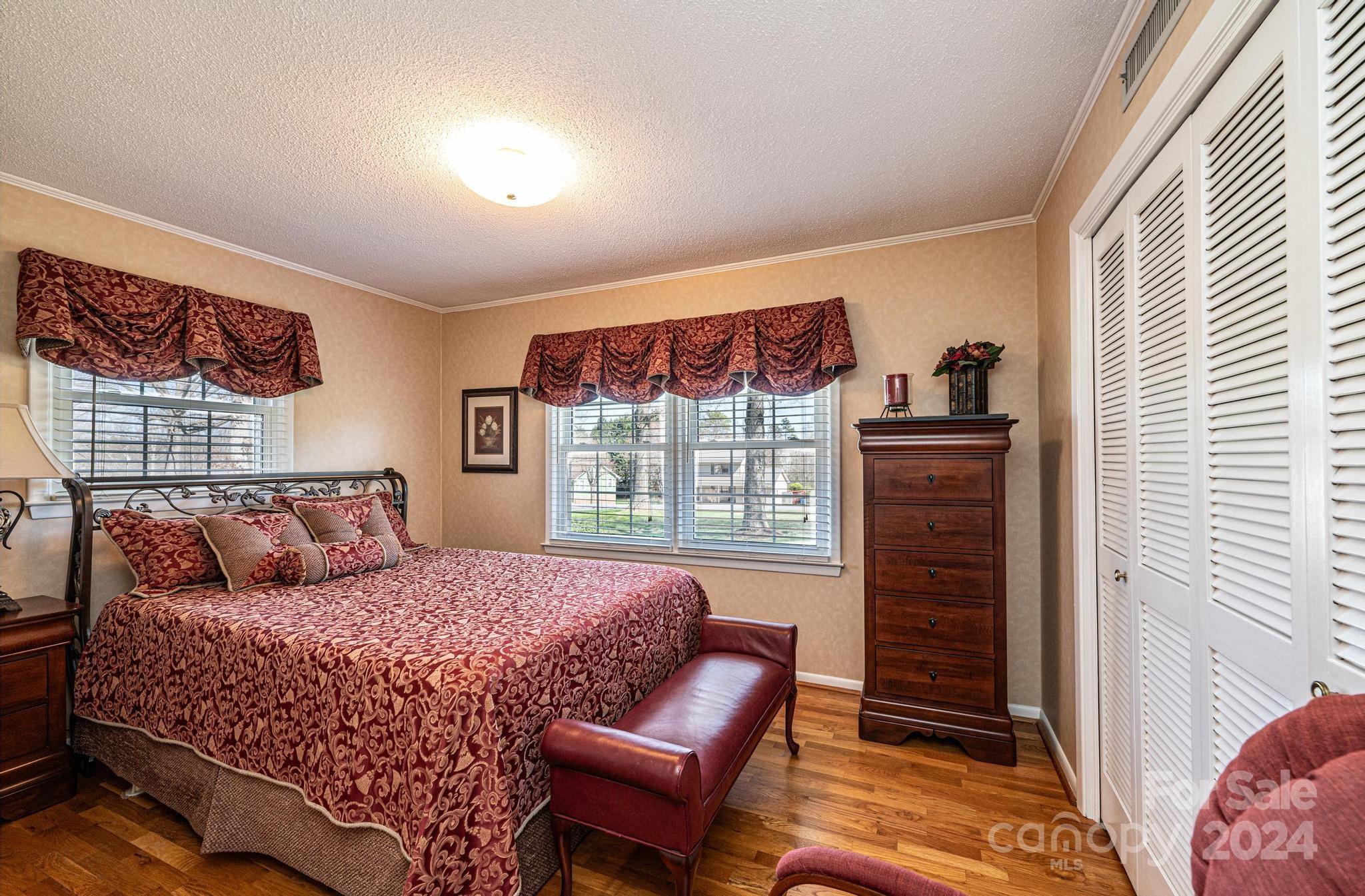 Sides Estate - Residential