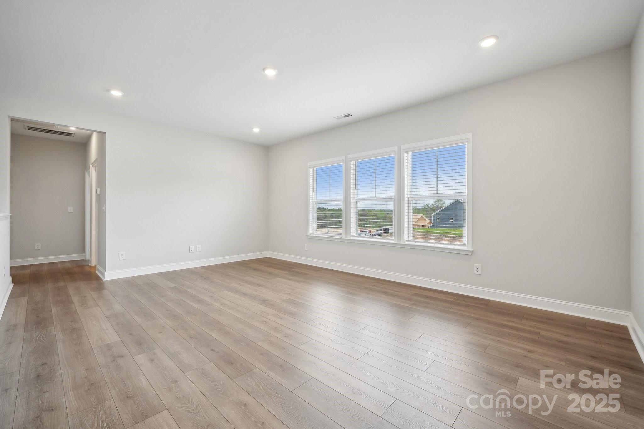 River Falls - Residential