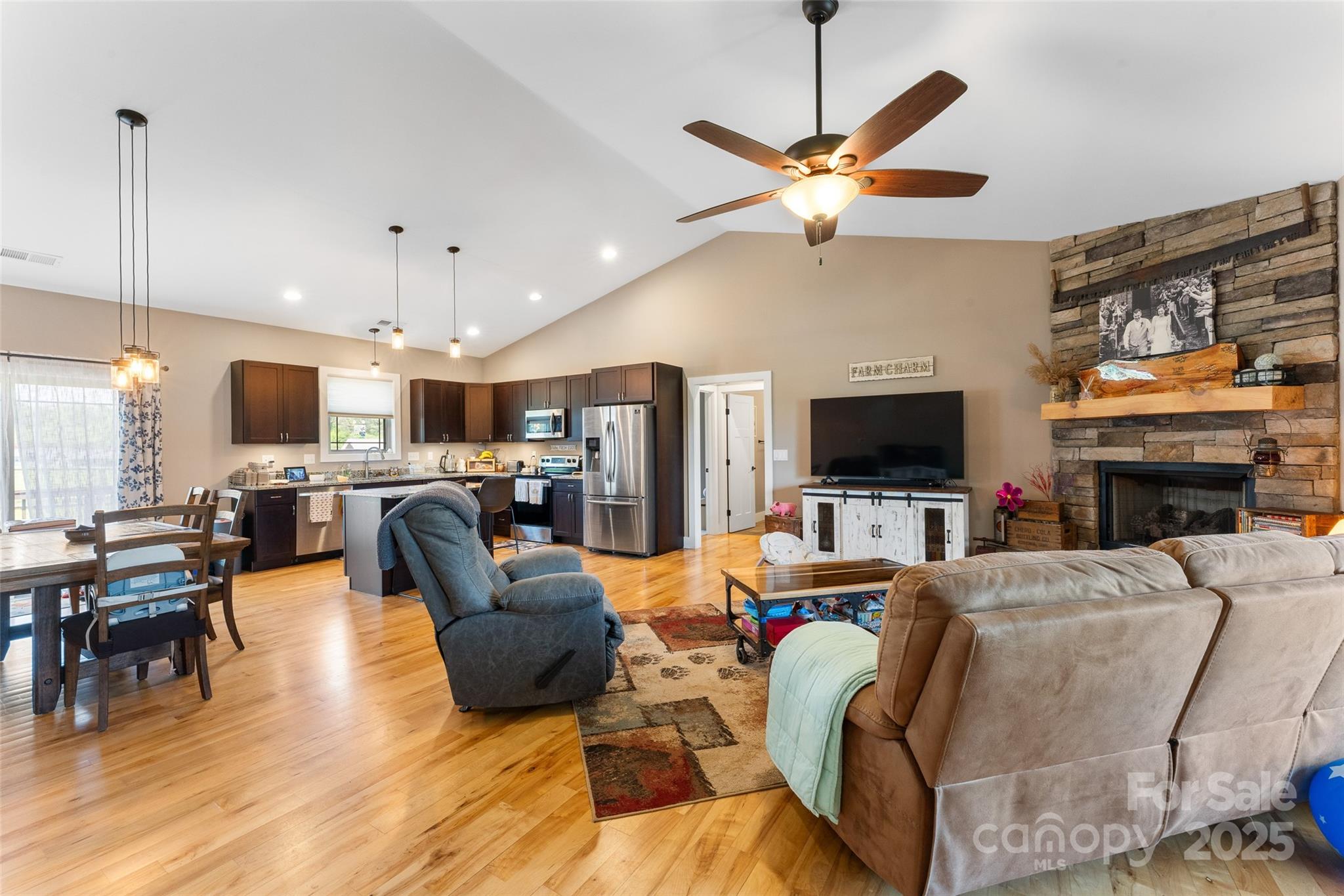 21 Corto Lane