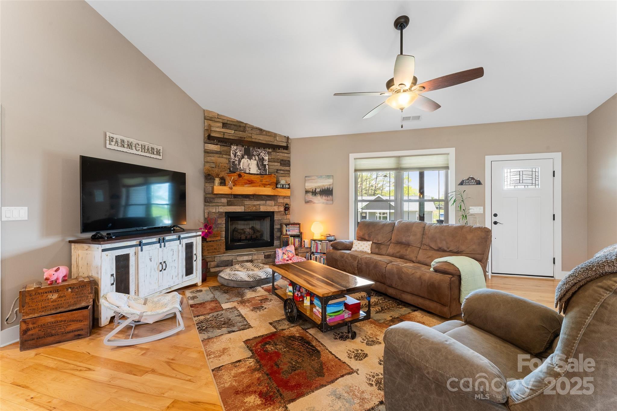 21 Corto Lane