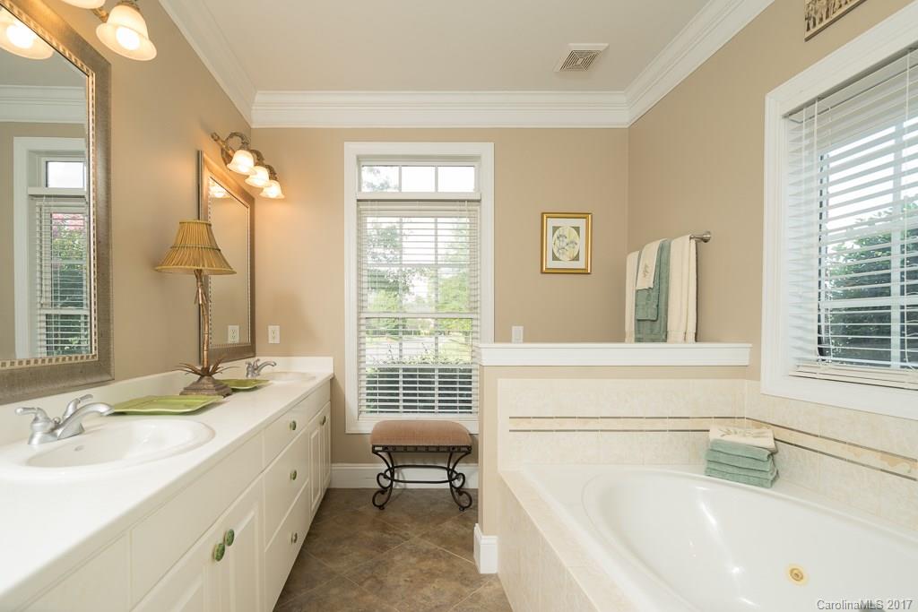 Beacon Knoll - Residential