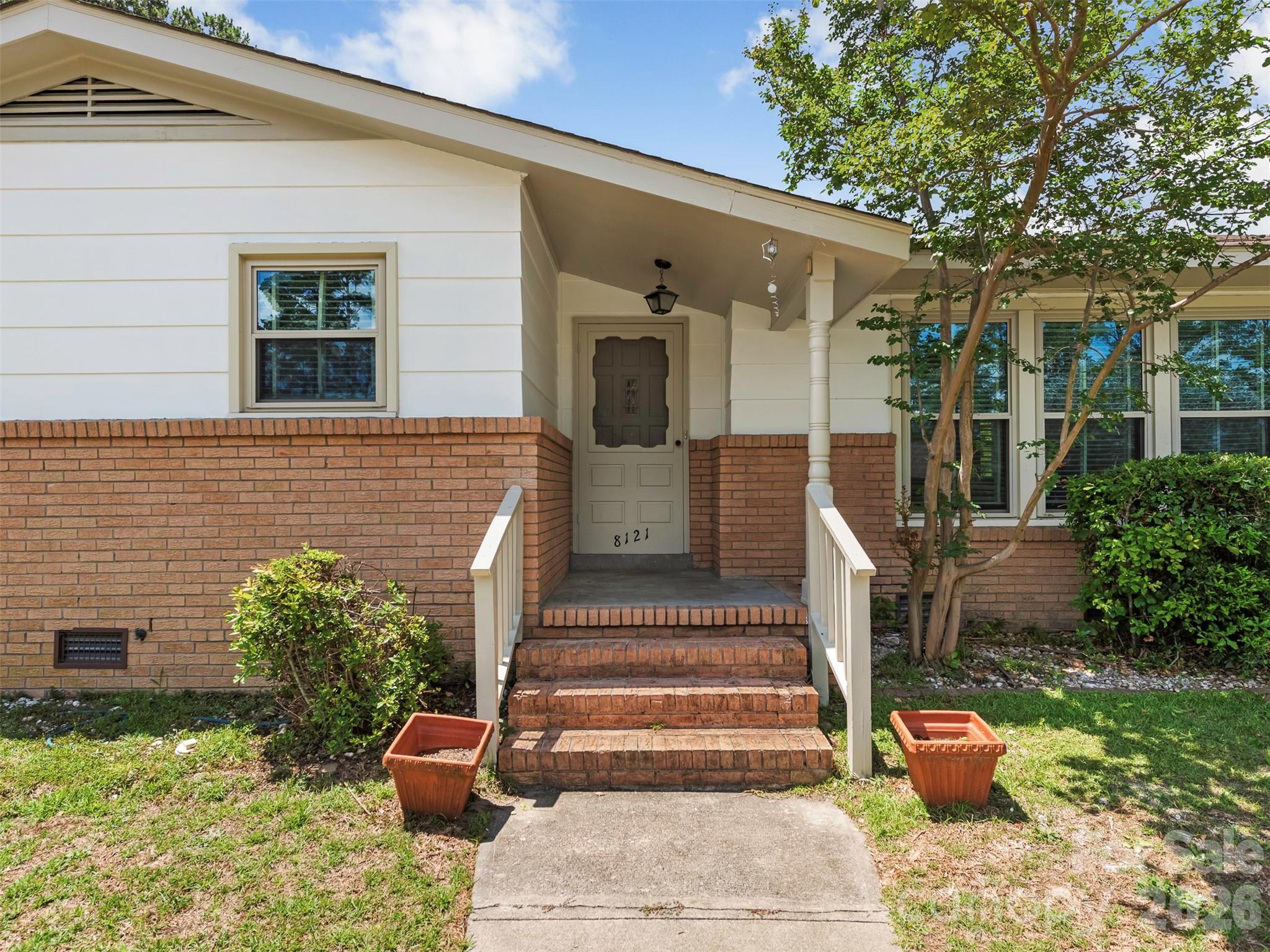 8121 Greenbrook Road