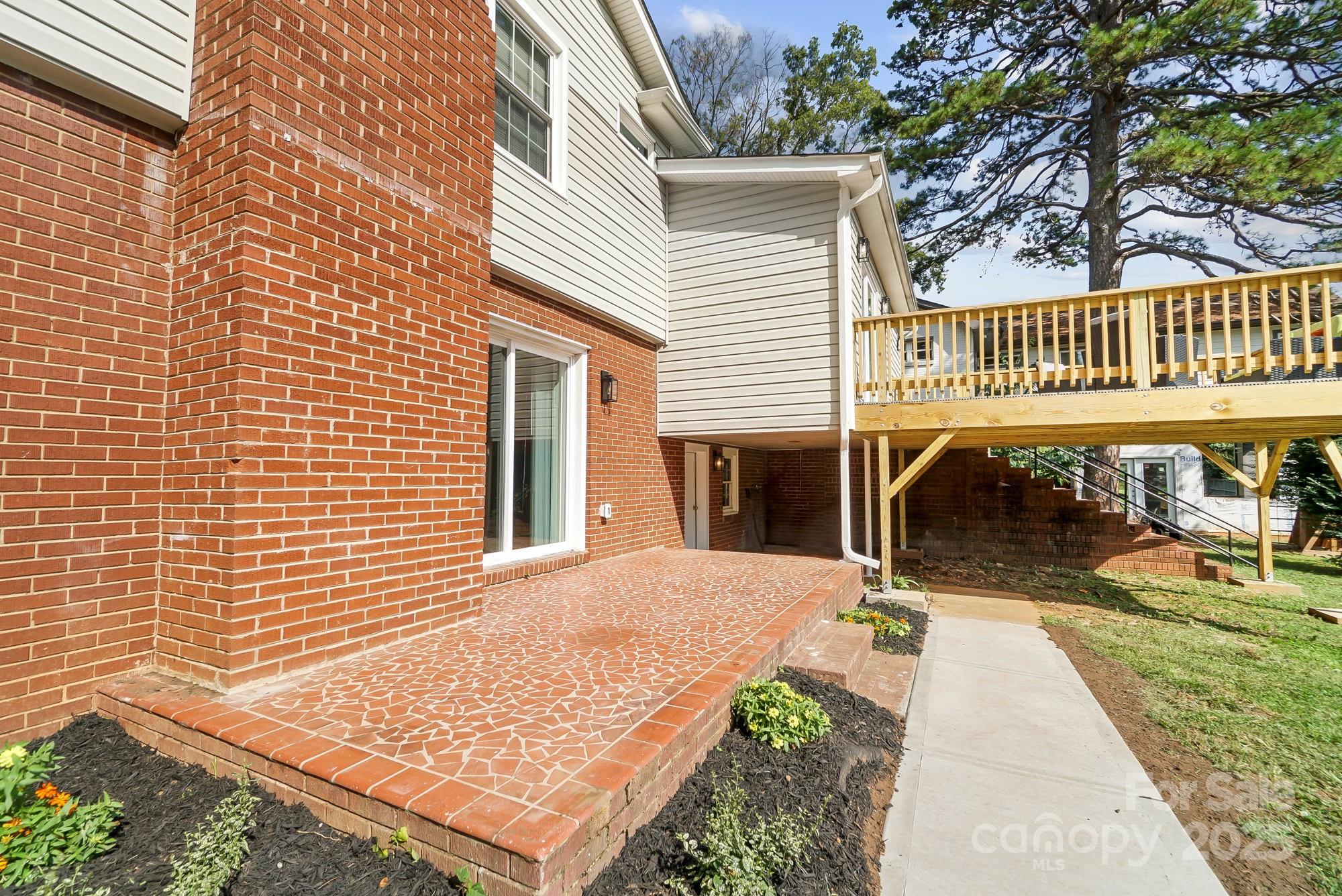 Mccrorey Heights - Residential