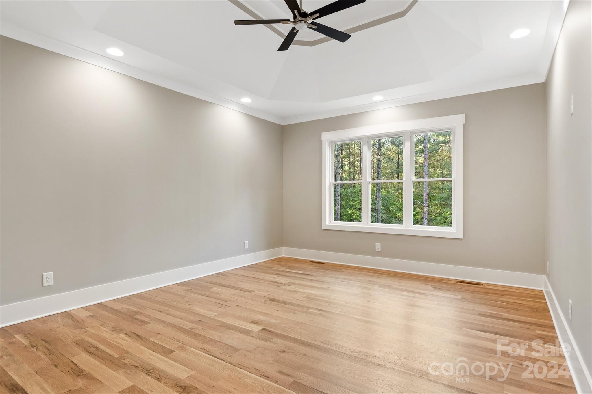 Paradise Harbor - Residential