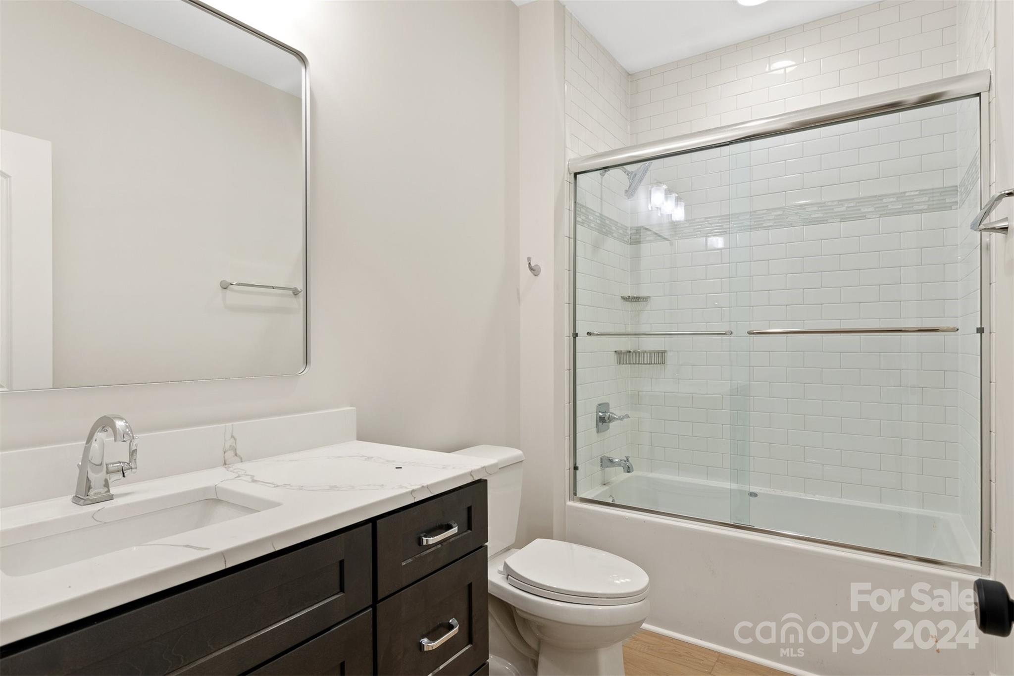 Paradise Harbor - Residential