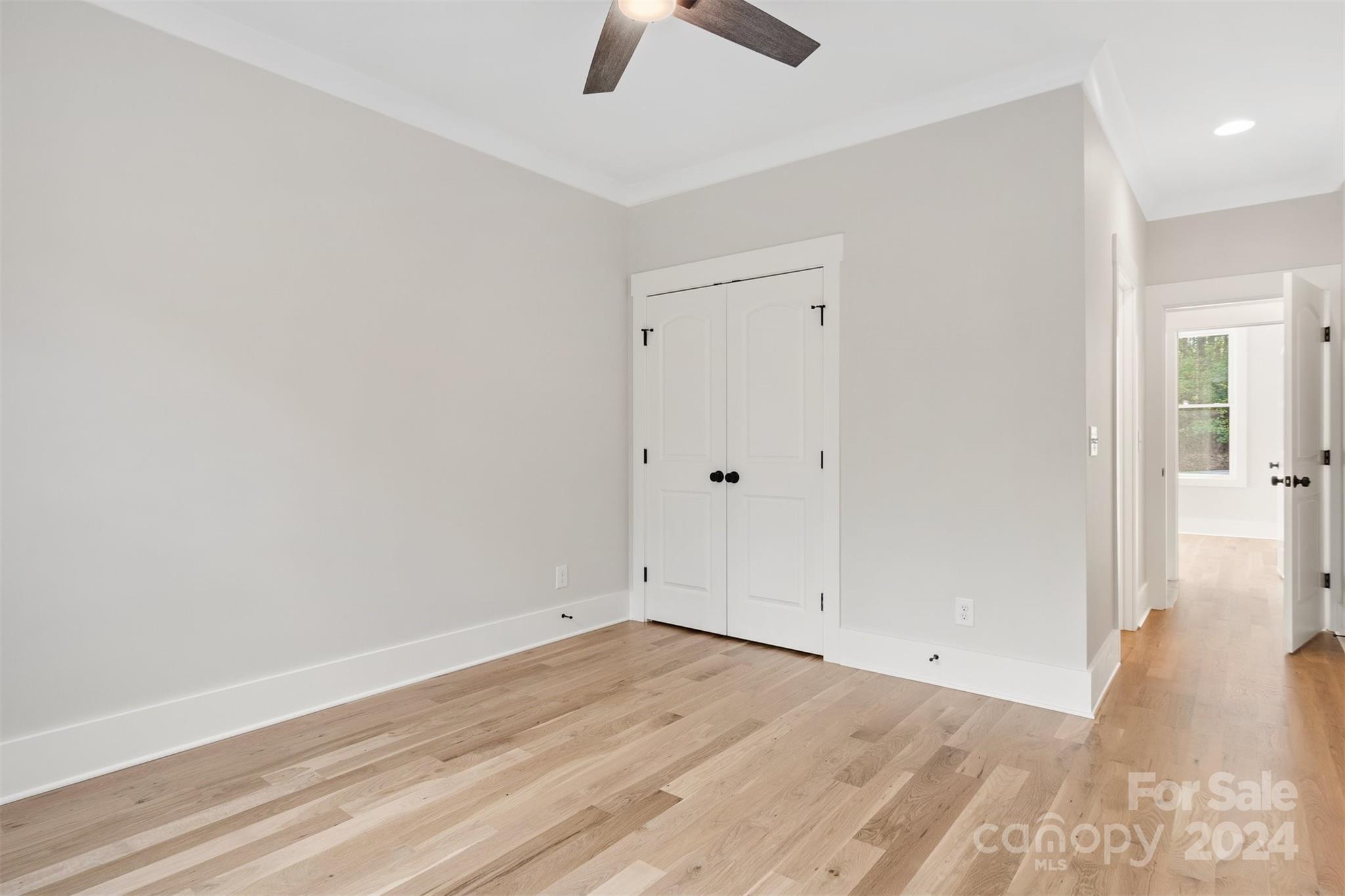 Paradise Harbor - Residential