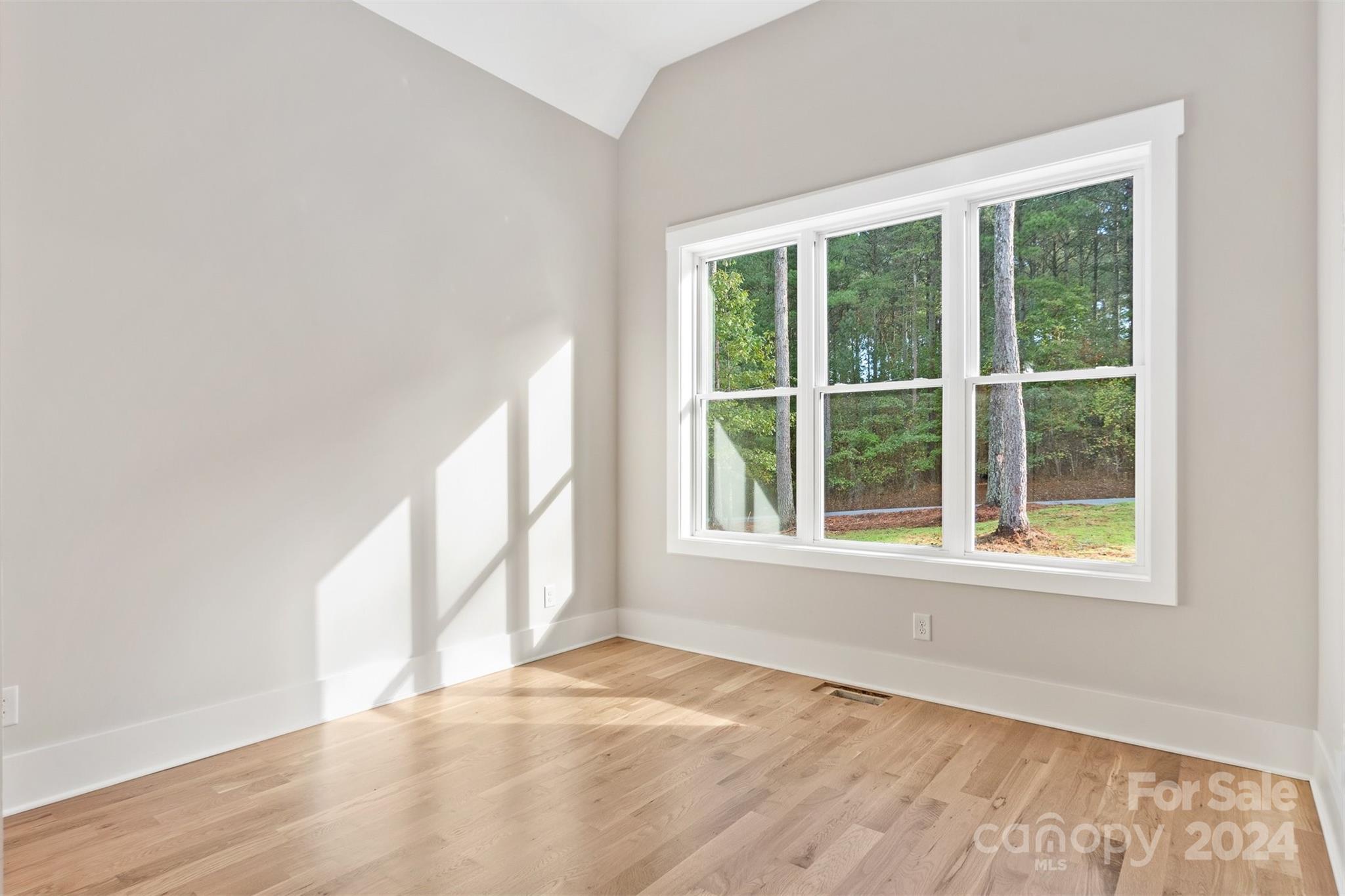 Paradise Harbor - Residential