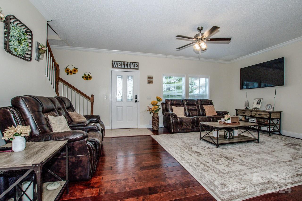 Carol Lynn Acres - Residential