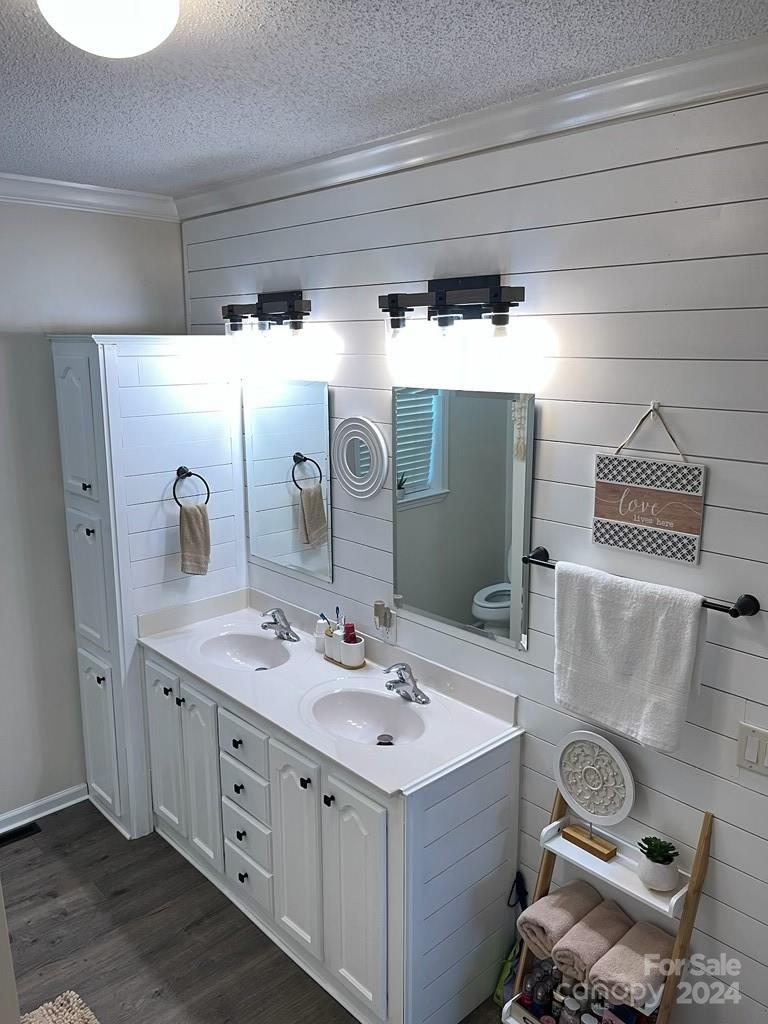 Carol Lynn Acres - Residential