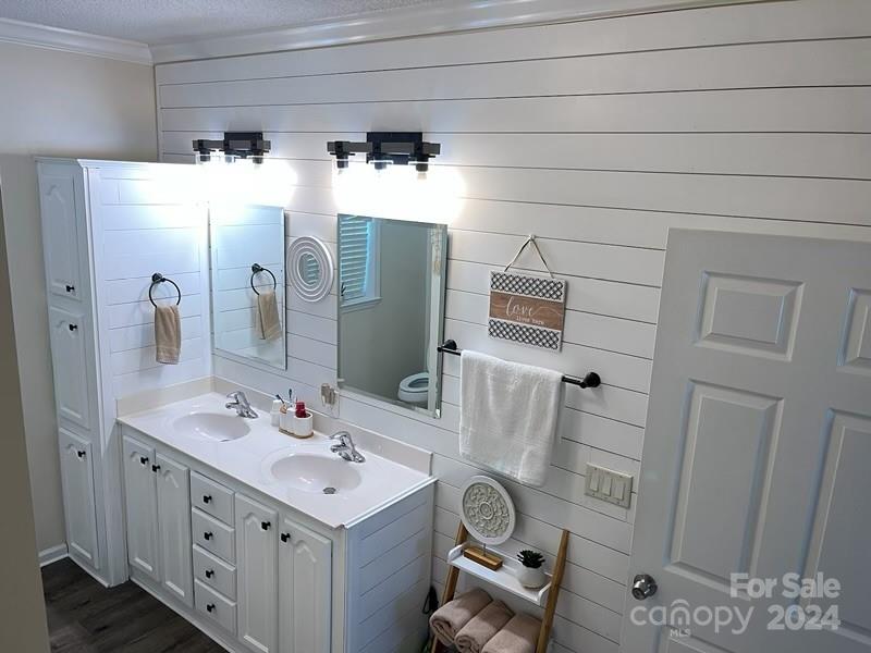 Carol Lynn Acres - Residential