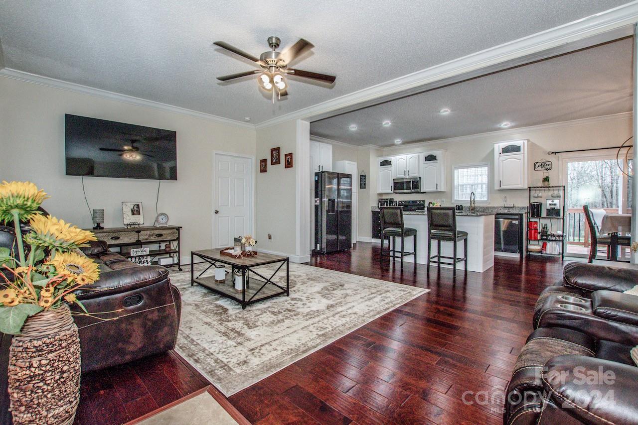 Carol Lynn Acres - Residential