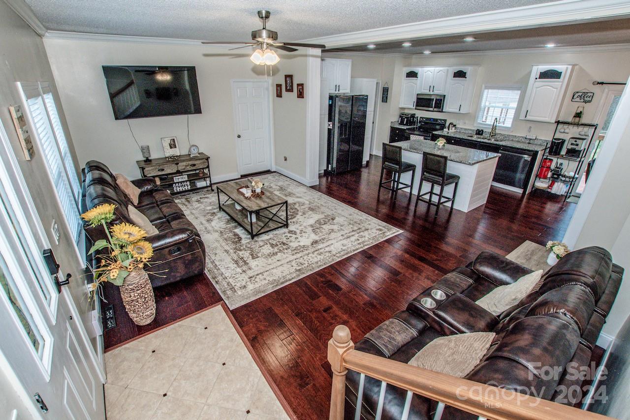 Carol Lynn Acres - Residential