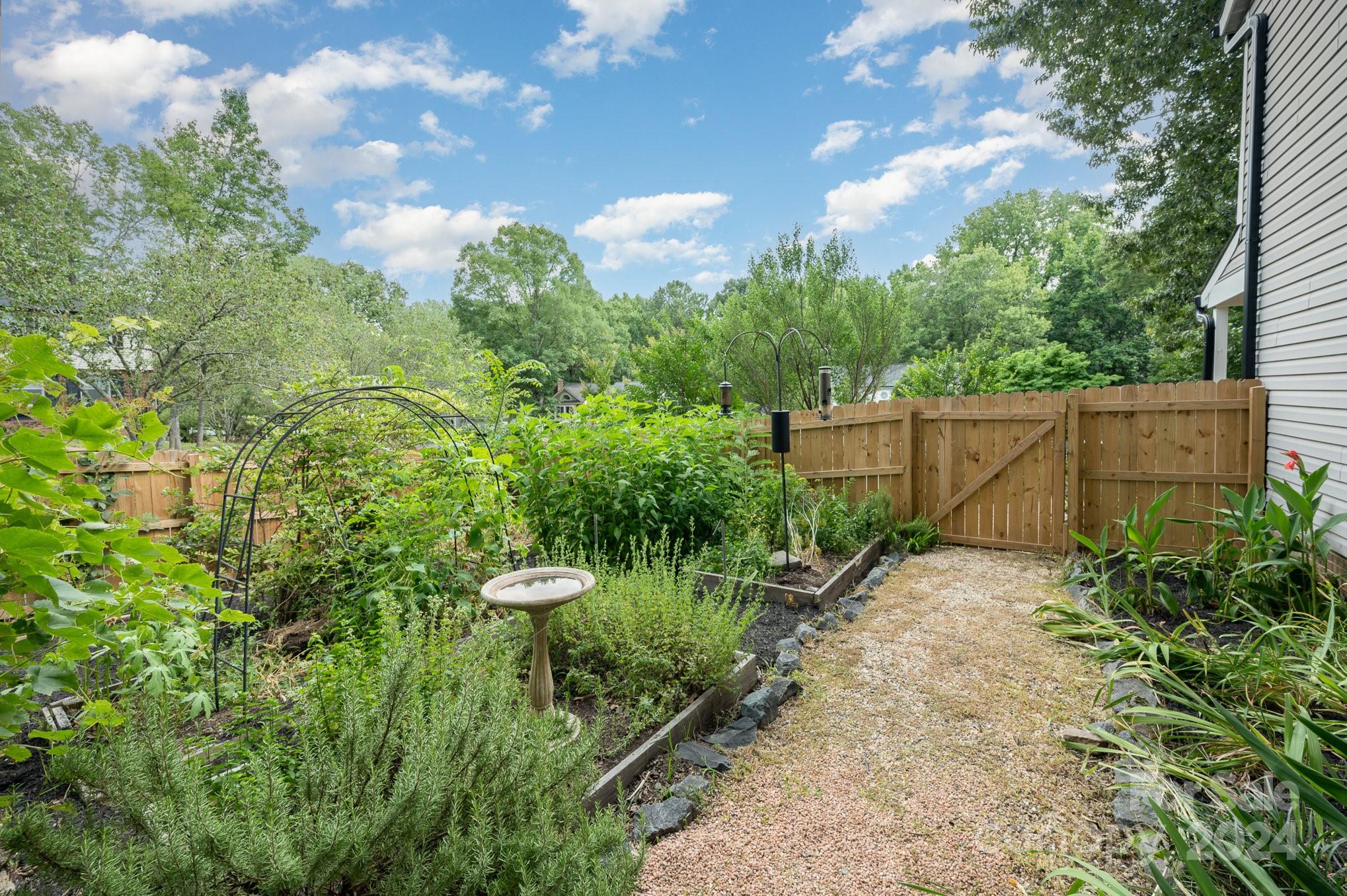 Waverly Hall - Residential