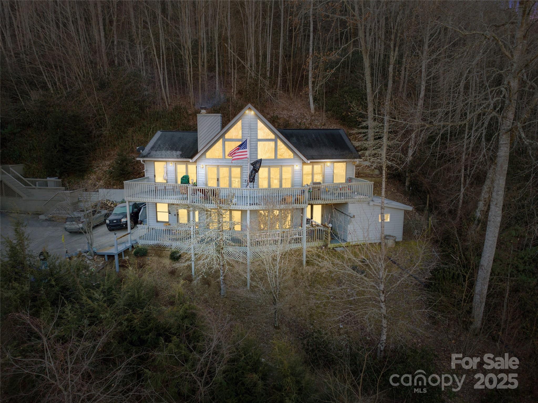 179 South Toe River Road