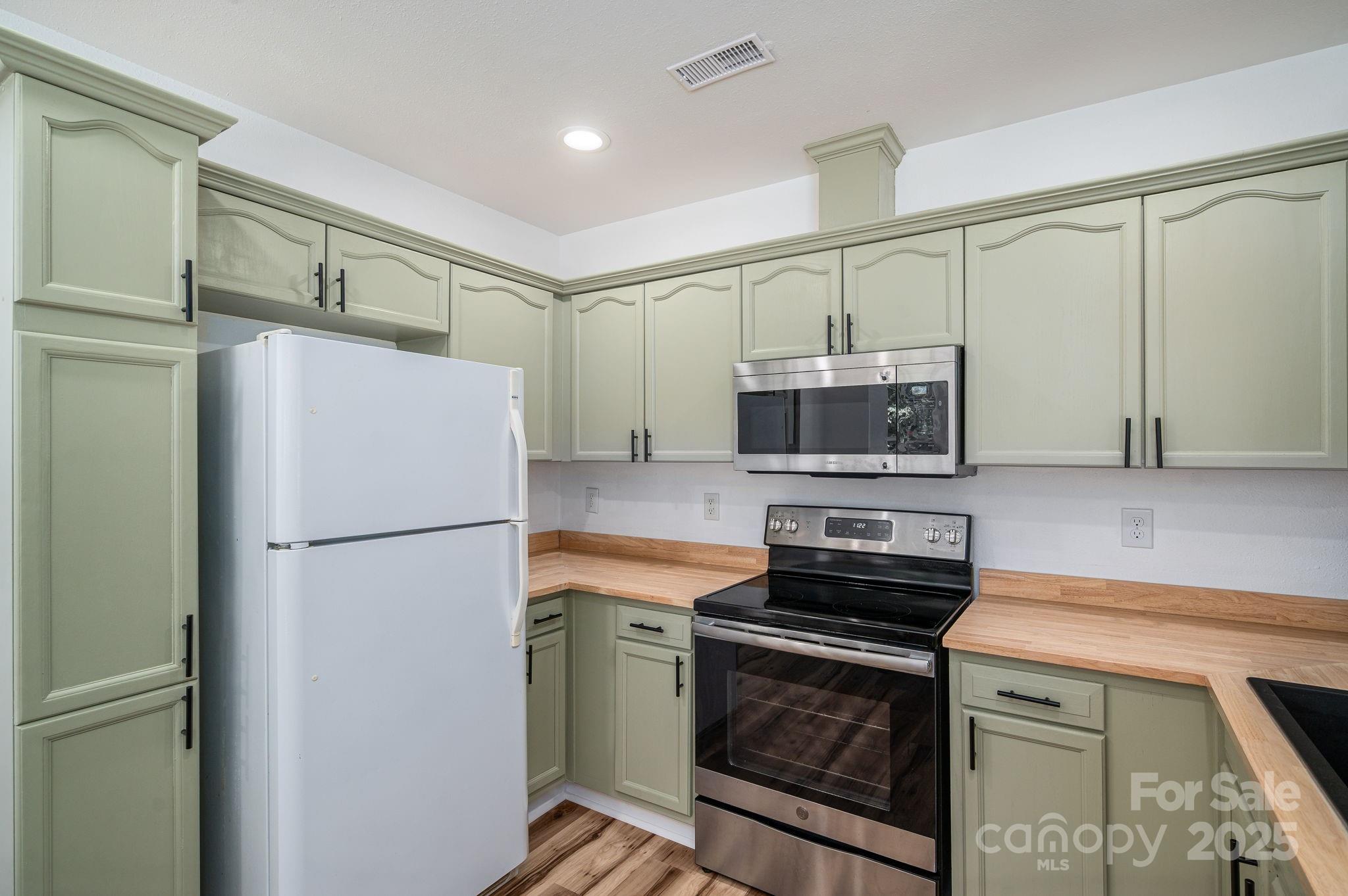 Longview Oaks - Residential