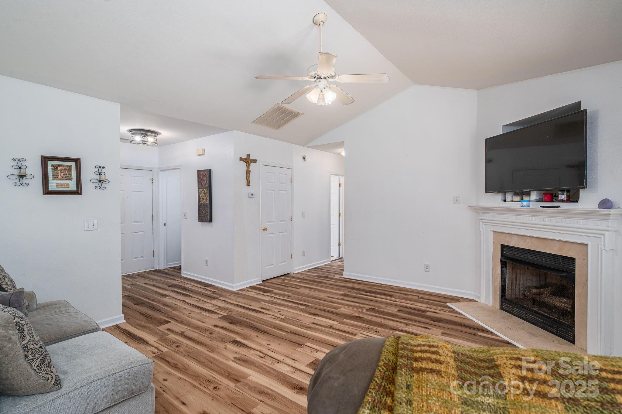 Longview Oaks - Residential