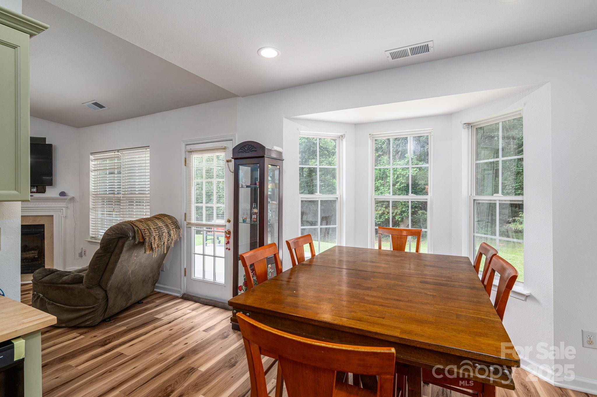 Longview Oaks - Residential