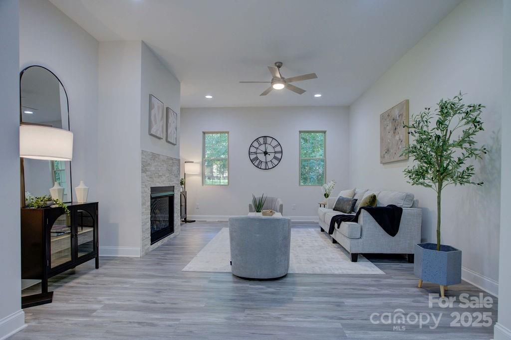 5125 Isaac Drive