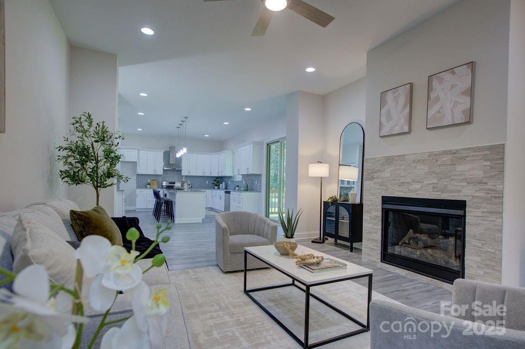5125 Isaac Drive