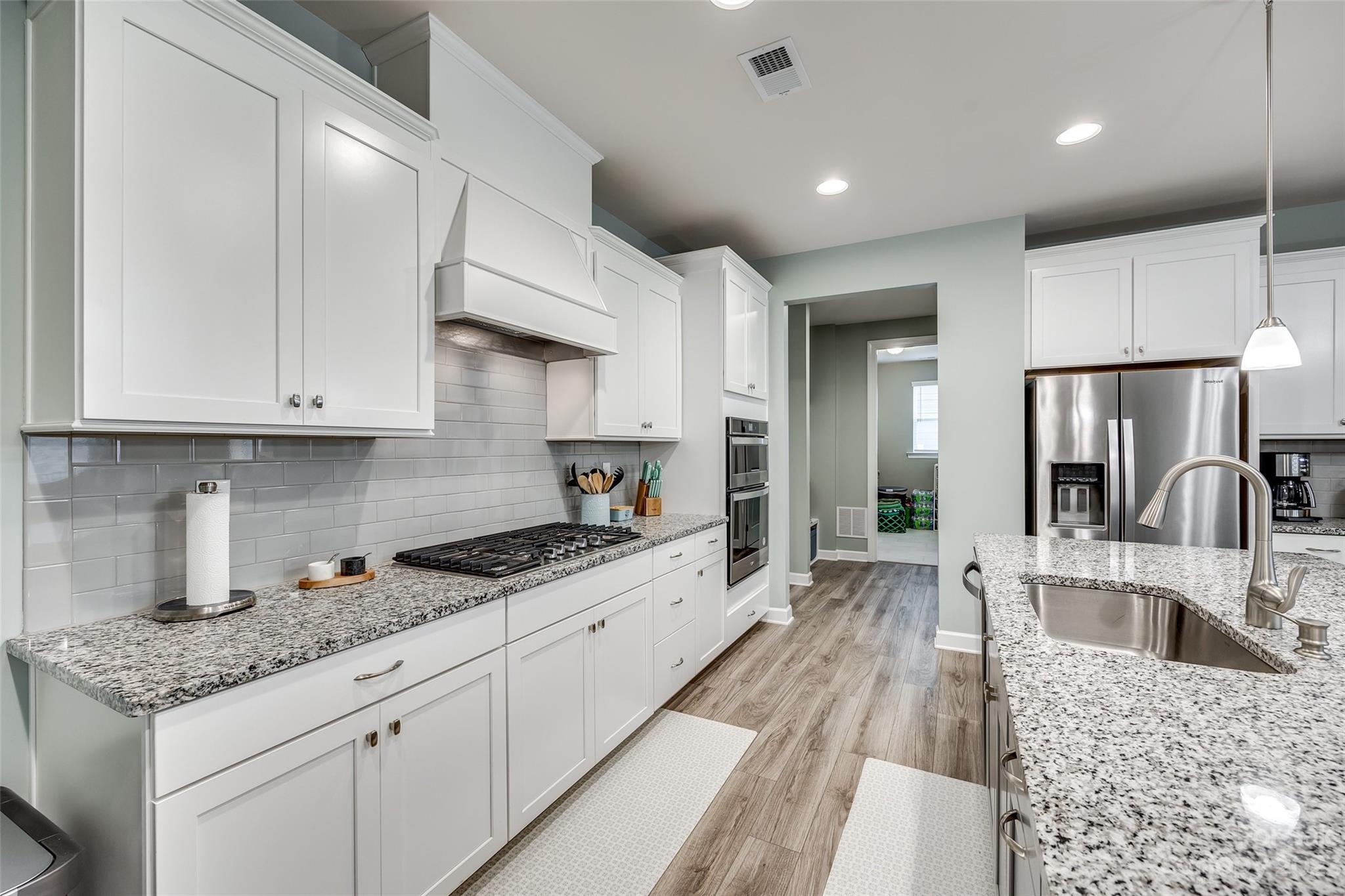 Lake Crest - Residential