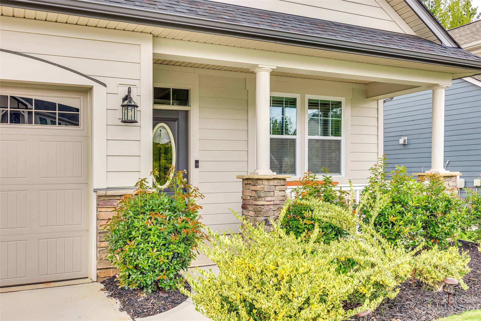 Lake Crest - Residential