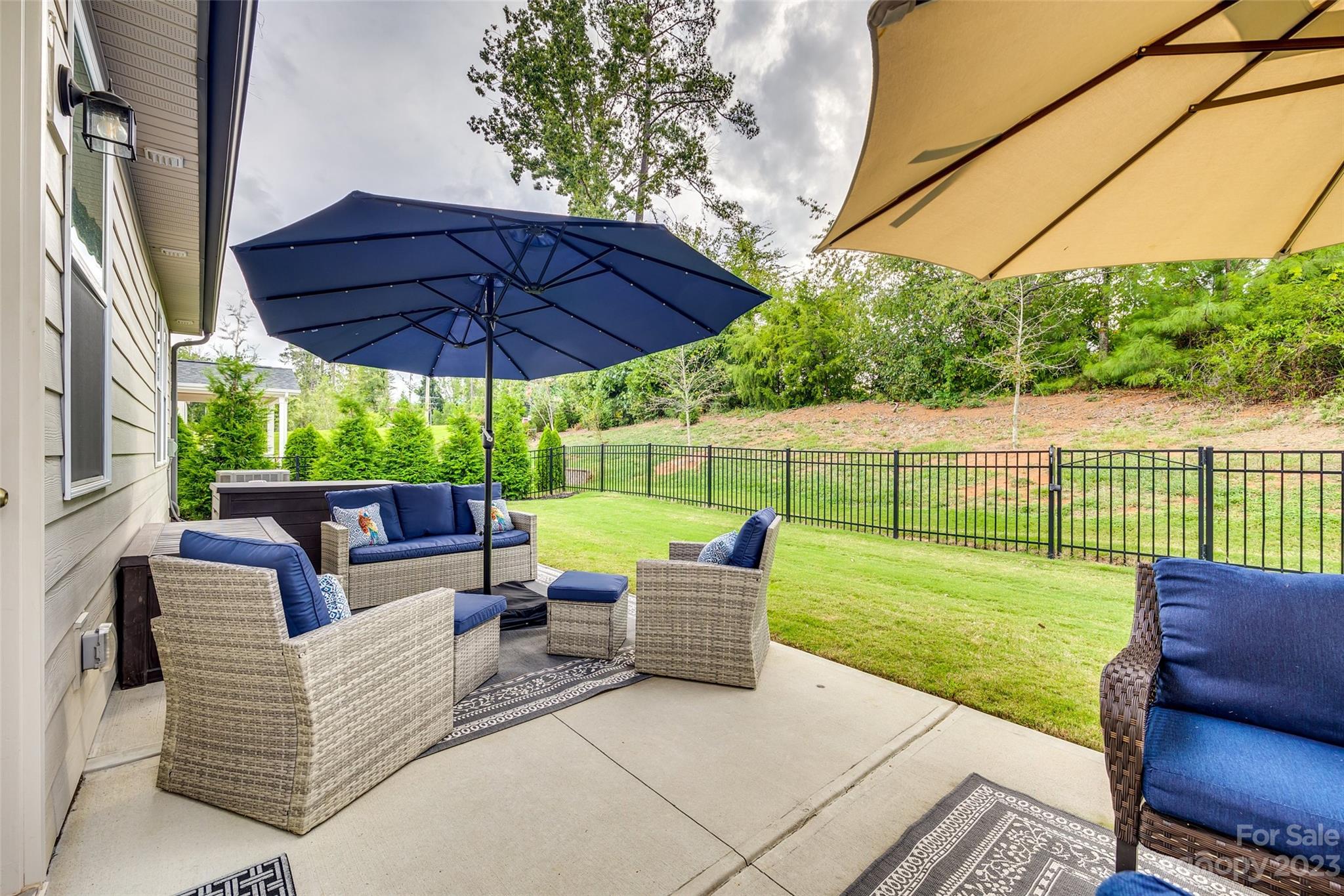 Lake Crest - Residential