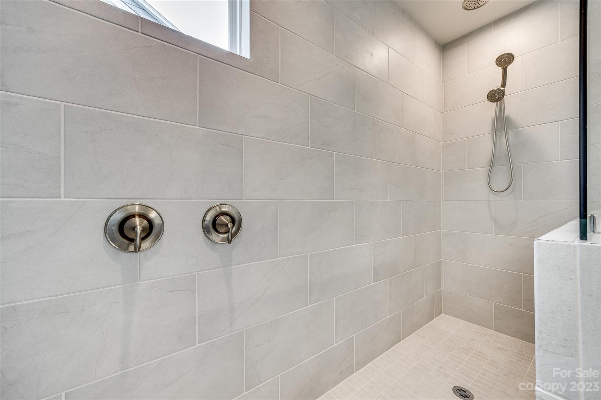 Lake Crest - Residential