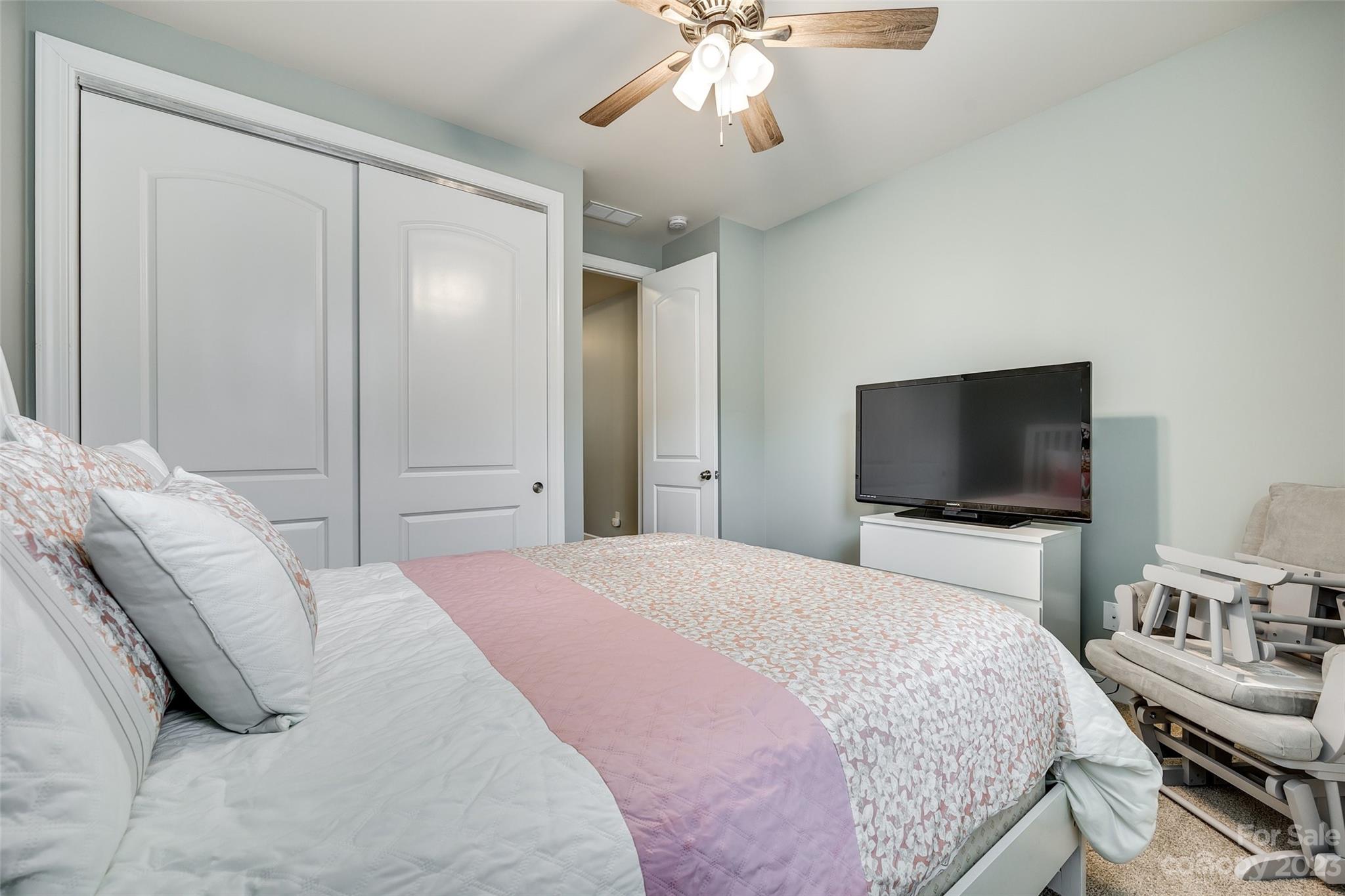 Lake Crest - Residential