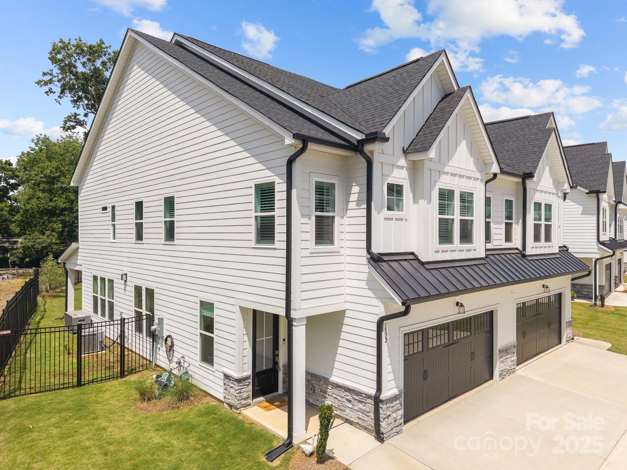 6032 Corbin Woods Court