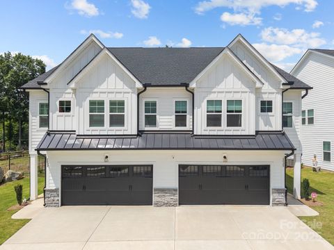 6032 Corbin Woods Court Charlotte NC 28226