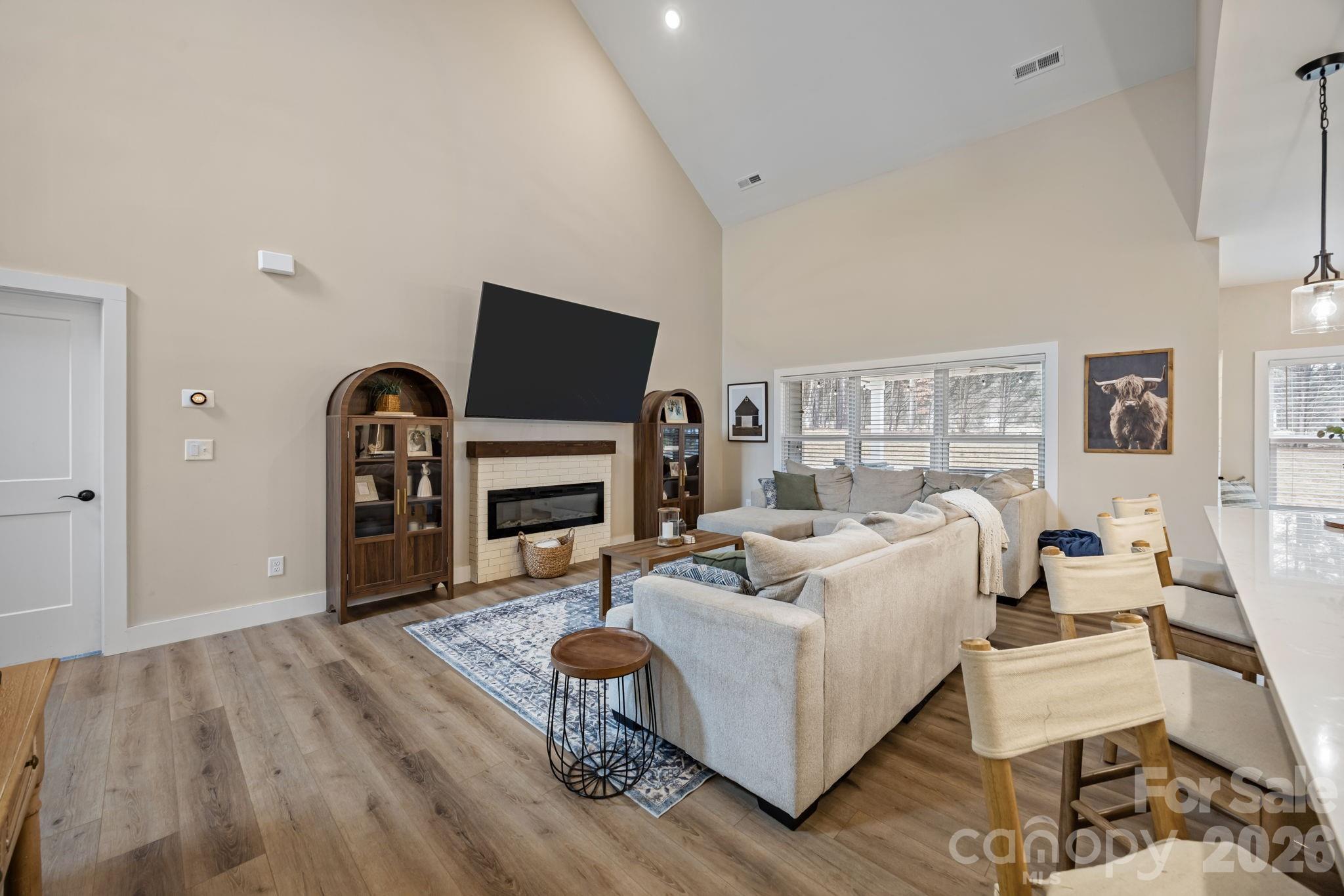 Windstone at Autumn Leaf - Residential