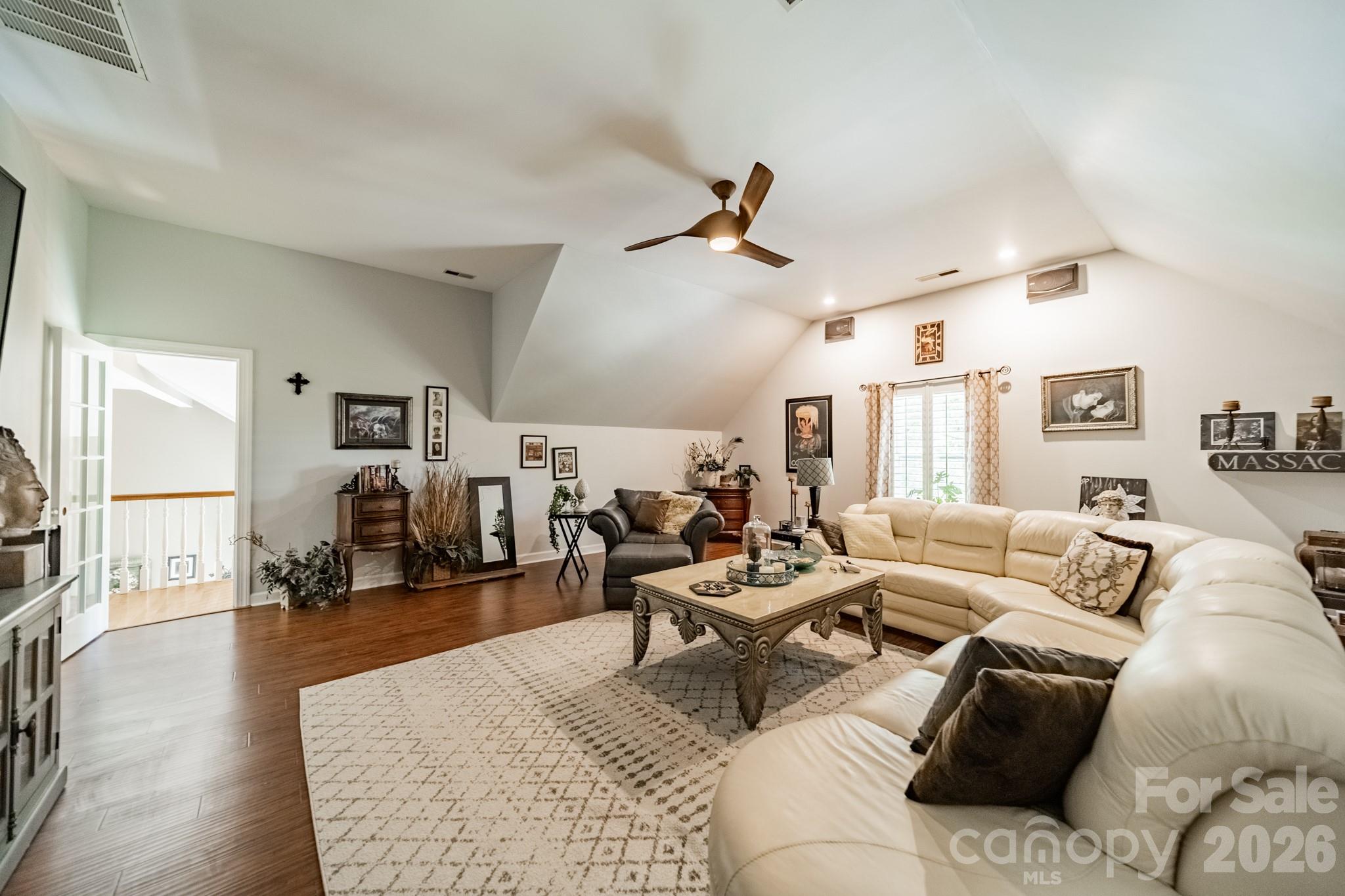 Seven Coves - Residential