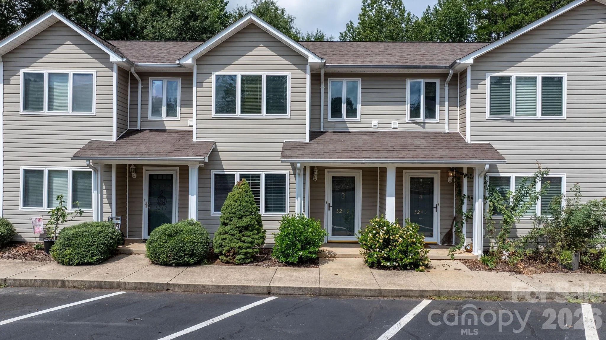 3245 White Oak Court, Claremont, NC, 28610