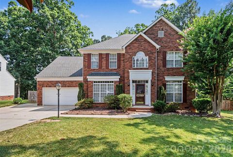 Photo of 1421 Moonstone Drive, Matthews, NC 28105 (MLS # 4398485)