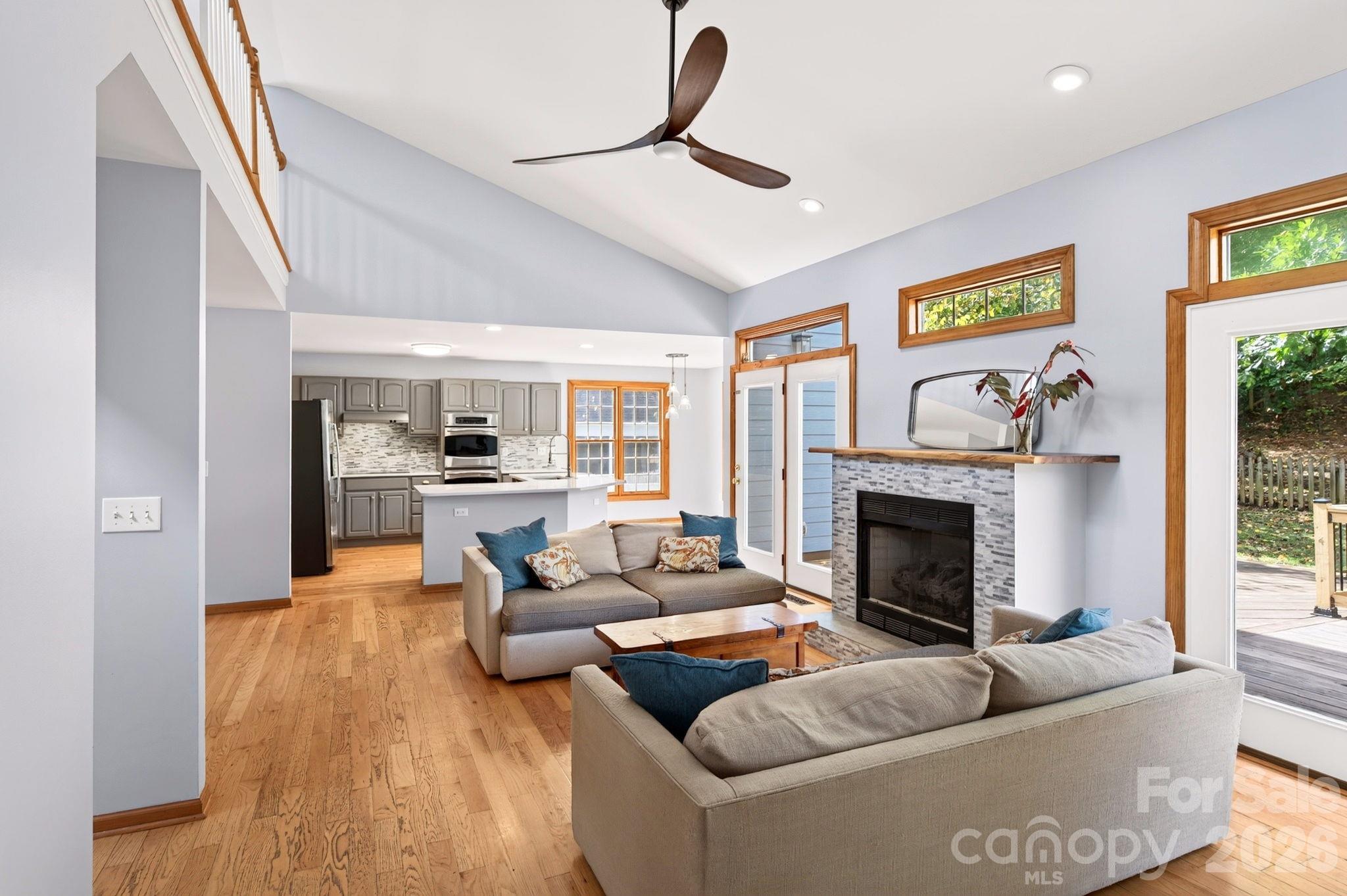 16 Pinecroft Road