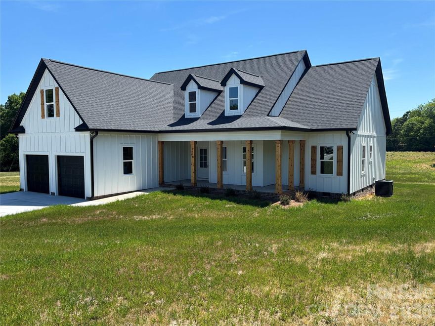 3-Bed Ranch with Bonus Room on Over 1 Acre in New Salem, NC.
Looking for a new construction home with space, privacy, and smart layout?
This 3-bedroom, 2-bath home in Marshville sits on over an acre of land, giving you room to
relax and grow. The bright great room with vaulted ceilings connects to the kitchen and breakfast nook, making it
easy to spend time with family. The primary bedroom has a trey ceiling and also a sitting/office area with cathedral ceiling. The primary bath has a stand alone soaking tub along with a full tile shower and walk in closet.
Two more bedrooms and a second full bath give you room for guests, or a home office.
Upstairs is a bonus room—perfect for a playroom, gym, or studio. There’s also a 2-car garage,
laundry room, and a back deck where you can enjoy quiet mornings and fresh air.
This home is in peaceful Marshville, close to local shops, schools, and major roads like Hwy
218.