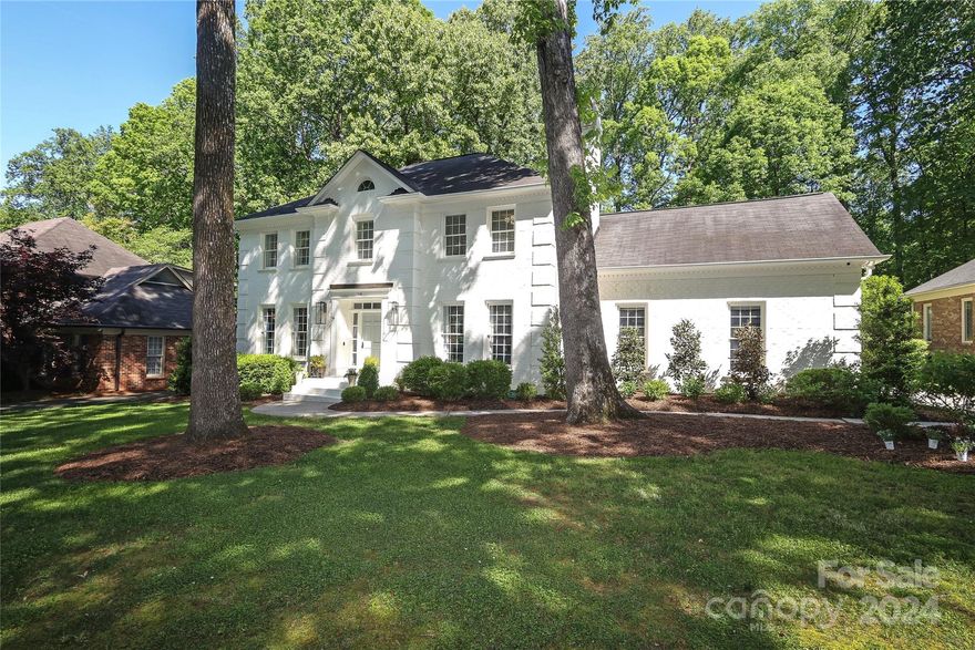 Welcome to 118 Beckham Court. Featured in the upcoming June issue of LUX Magazine, this stylish Cotswold home lives beautifully with well-proportioned spaces and a flexible floor plan for living and entertaining. Fully renovated main floor features 9 ft. ceilings, custom cabinetry and marble countertops throughout. Stunning designer kitchen and scullery have integrated Sub-Zero refrigeration and Wolf range. Sunroom addition has large windows, custom doors and drop zone. Additional living spaces include a spacious family room with fireplace, large dining room, elegant sitting room and bonus room that also makes a great office or exercise space. Renovated second floor has huge primary suite with two custom walk-in closets and generous full bath, as well as 3 additional bedrooms and an updated secondary bath. Large .42 acre flat lot with mature landscaping and canopy trees. This home has been thoughtfully curated with premium interiors and designer finishes throughout. A pleasure to show!