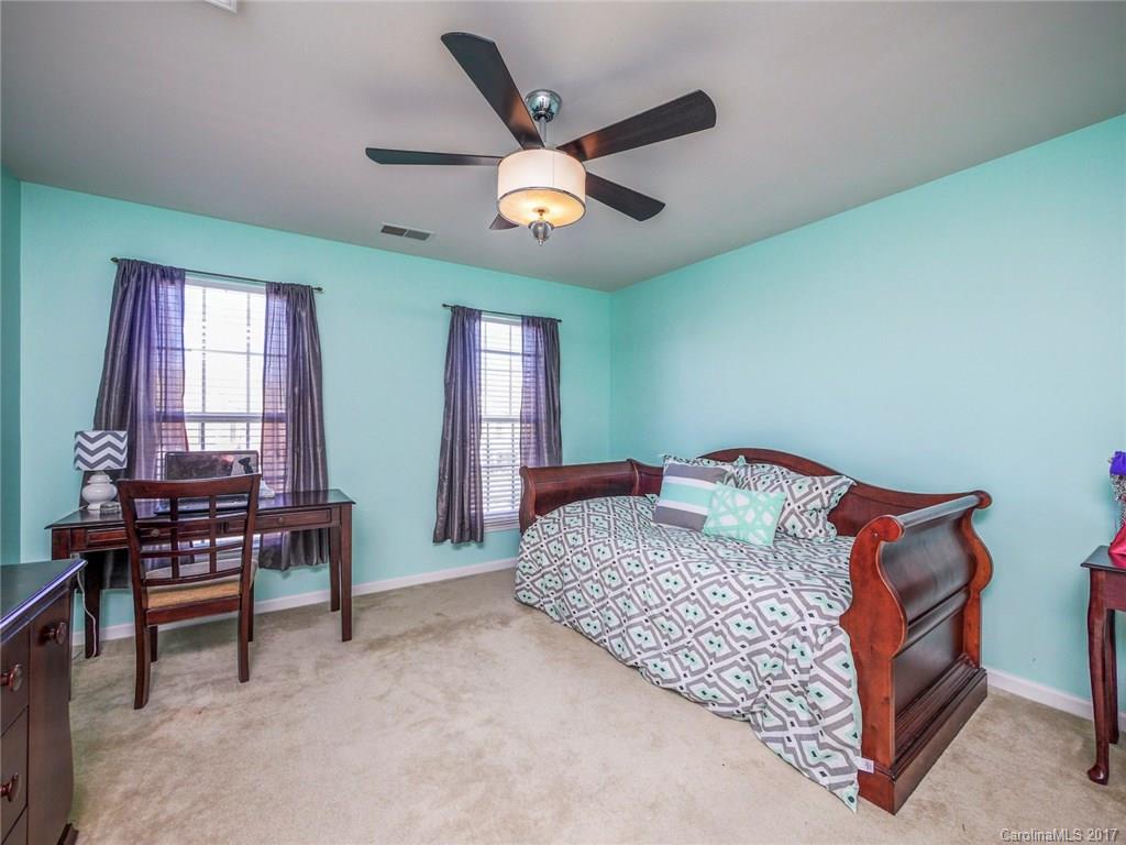 Brandon Oaks - Residential