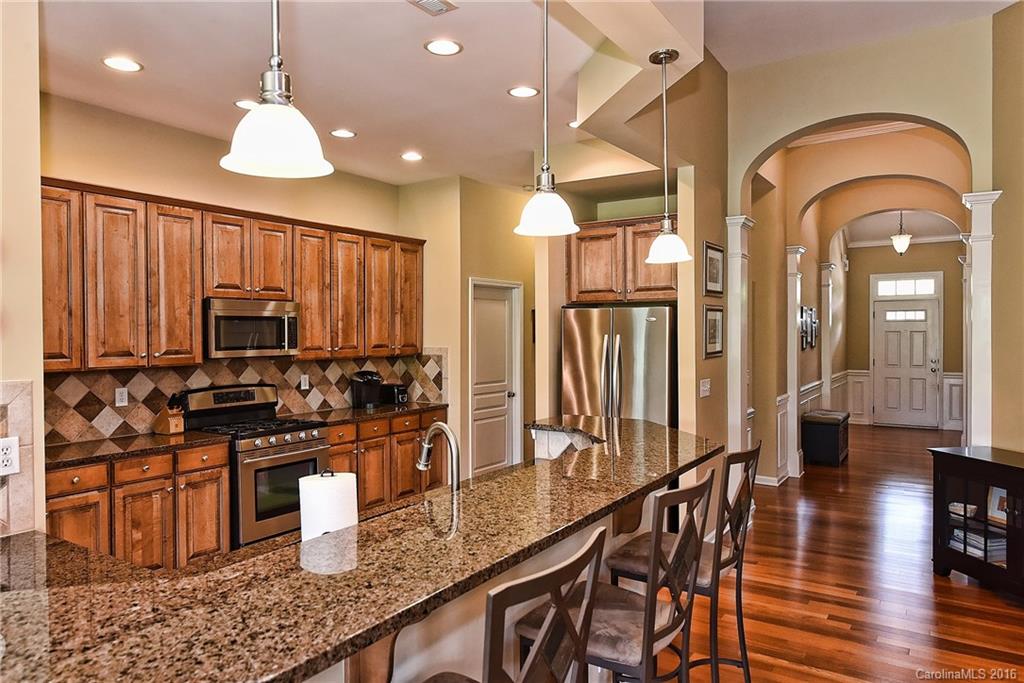 Lake Shore On Lake Wylie - Residential