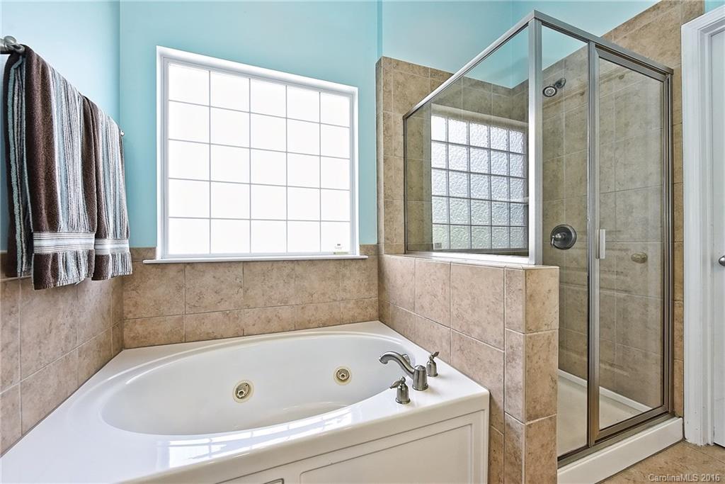 Lake Shore On Lake Wylie - Residential