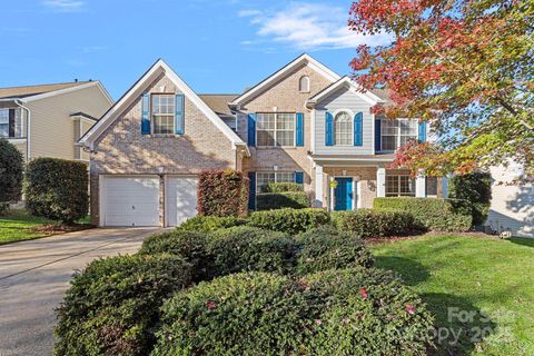 Photo of 143 N Wendover Trace, Mooresville, NC 28117 (MLS # 4318038)