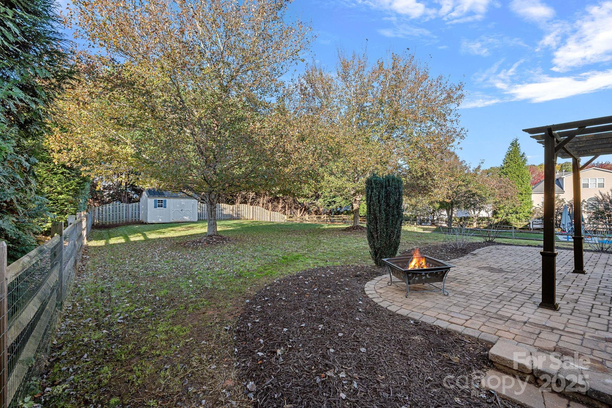 143 N Wendover Trace