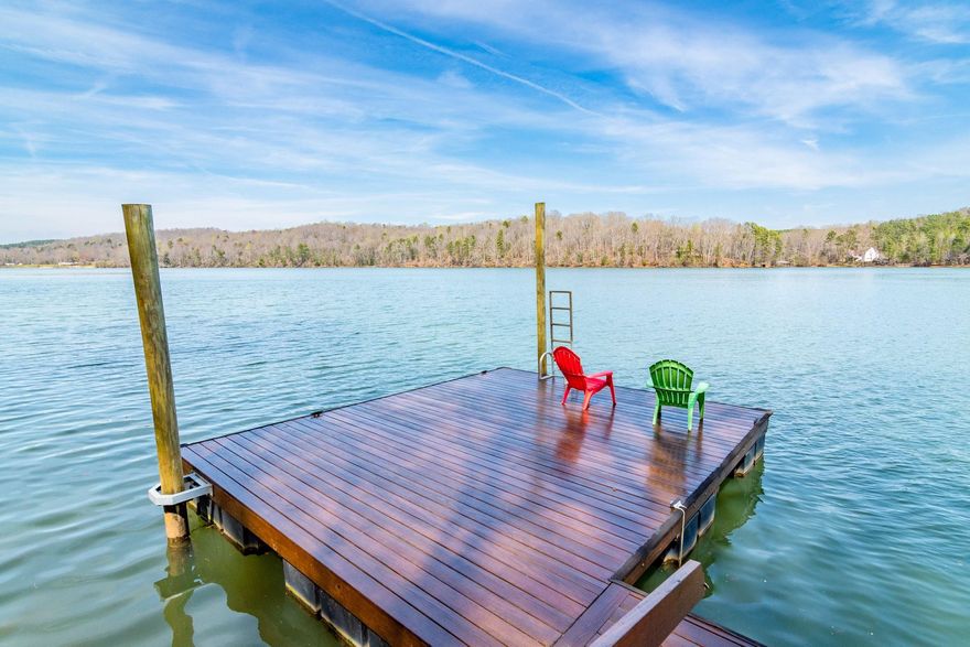 Lovely waterfront home on double lot, perfect for full-time residence, vacation home, Airbnb/VRBO. Spectacular lake views with new dock. Turn key, fully furnished at zero cost. Totally remodeled property nestled in quiet secluded spot with amazing views of the lake.  Sitting on the banks of beautiful, undiscovered 1300 acre Lake Lookout with 37 miles of shoreline (See attached description), this waterfront property is stunning.  3 beds, 2 bath, upper level deck, lower level patio, walkway to dock. Totally remodeled in 2018. Popcorn removed from ceilings, sanded and painted. New insulated windows to maximize efficiency and lake view from every room.  New luxury plank flooring throughout. Crown molding added to main living room for a great finish. Cabinets reconfigured, painted, new hardware/appliances installed. Both bathroom’s updated, vanities and all new fixtures. Lots of closet and storage space as well. New pontoon boat purchase can be negotiated. 1031's too!