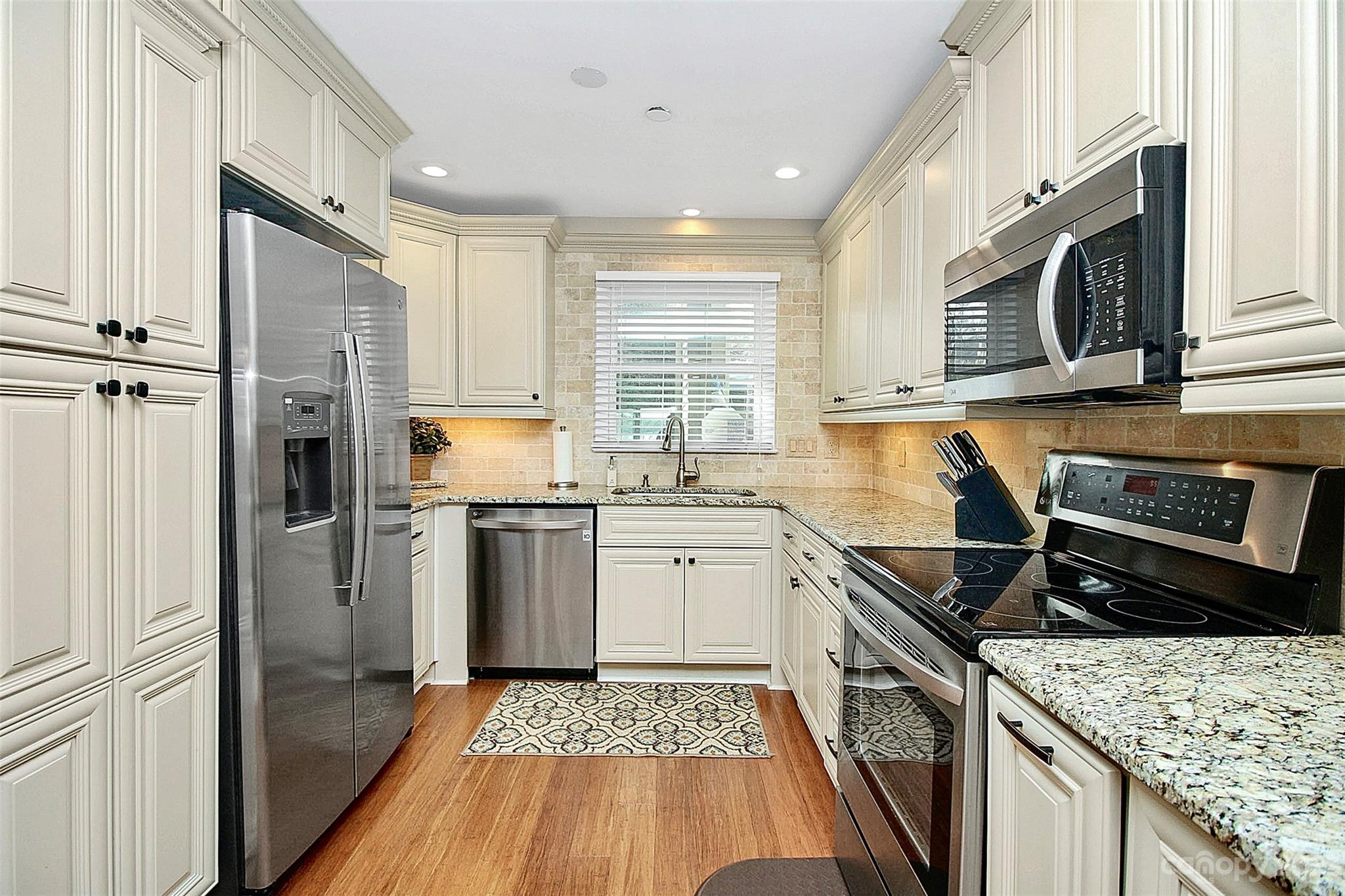 Emerald Point - Residential