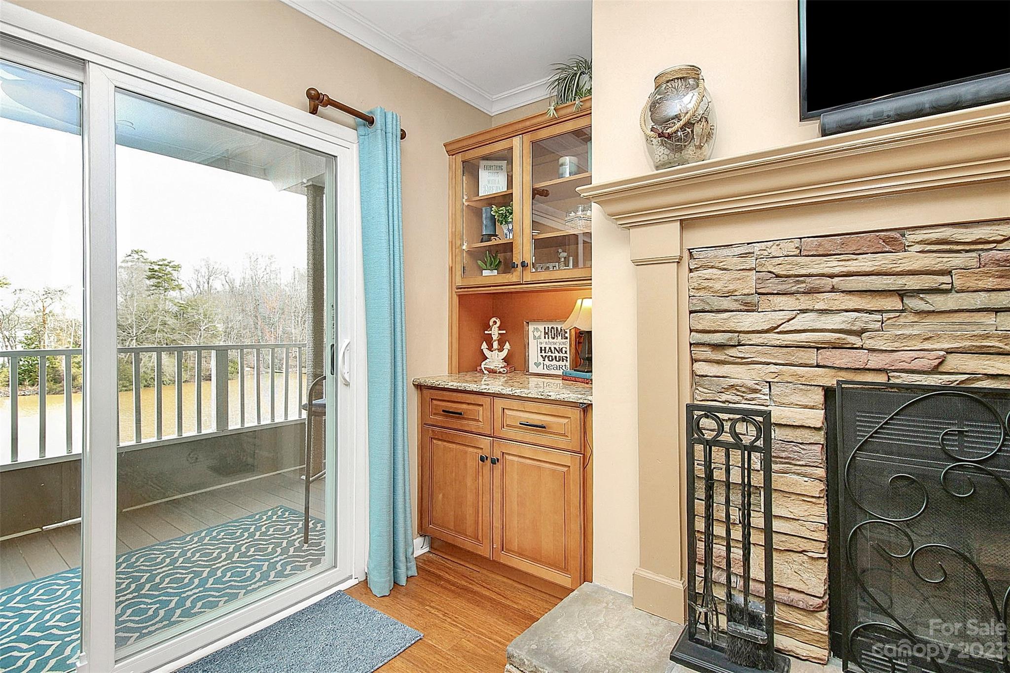 Emerald Point - Residential