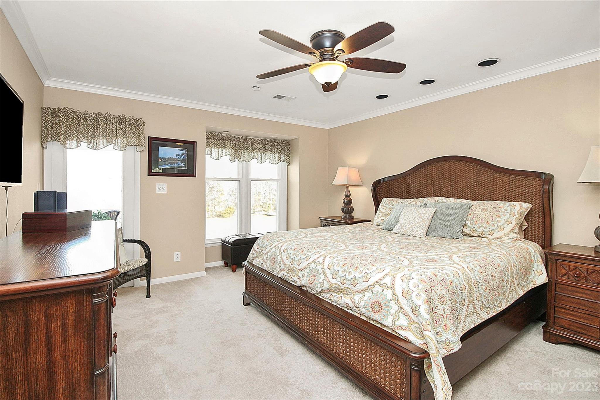 Emerald Point - Residential