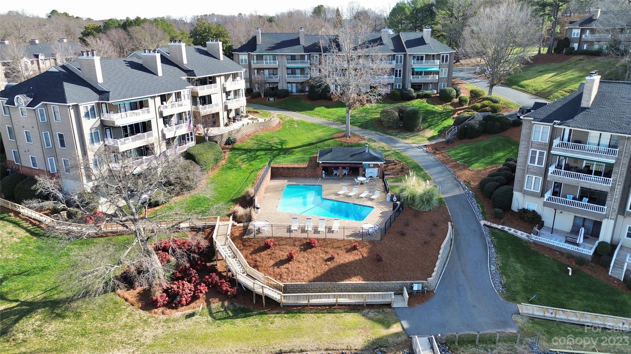 Emerald Point - Residential